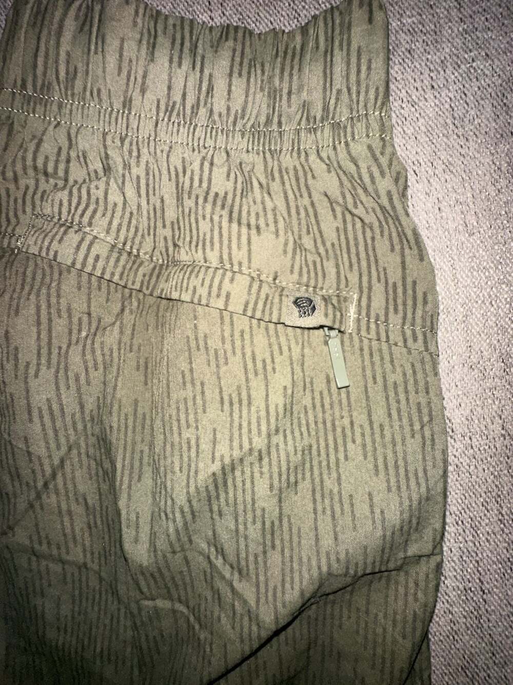 XS Mountain Hardwear Women's Textured Drawstring Athletic Hiking Shorts - Picture 6 of 8